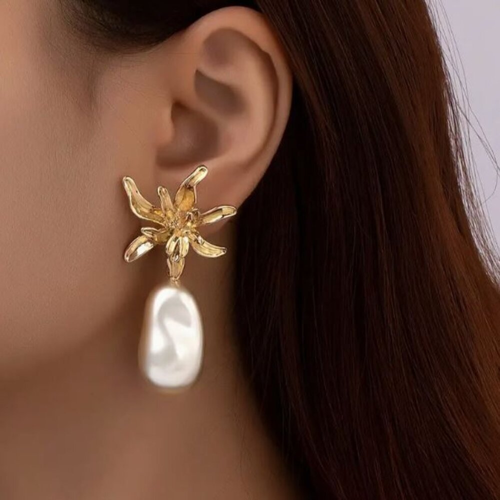 NEW Titania Dramatic Gold Flower Pearl Drop Statement Earrings - Picture 1 of 4